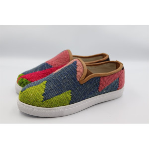 Renkler Kilim Ayakkabı-Z